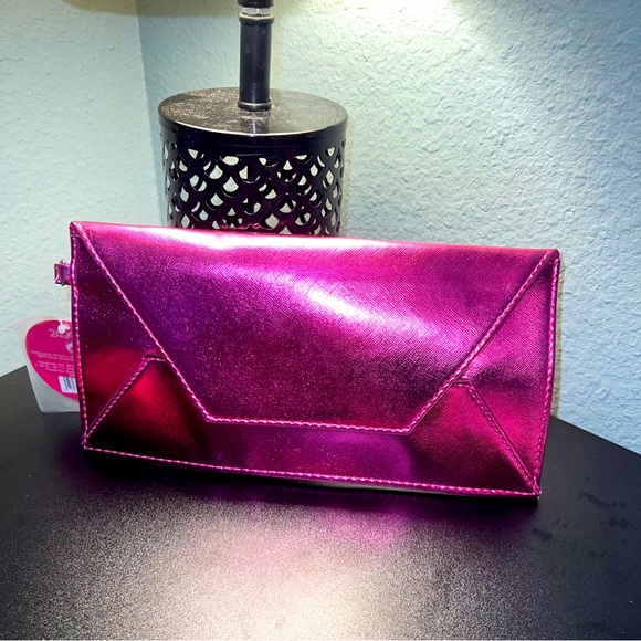Pink Metallic Envelope Clutch Purse Wristlet y2k NYE - Picture 1 of 7